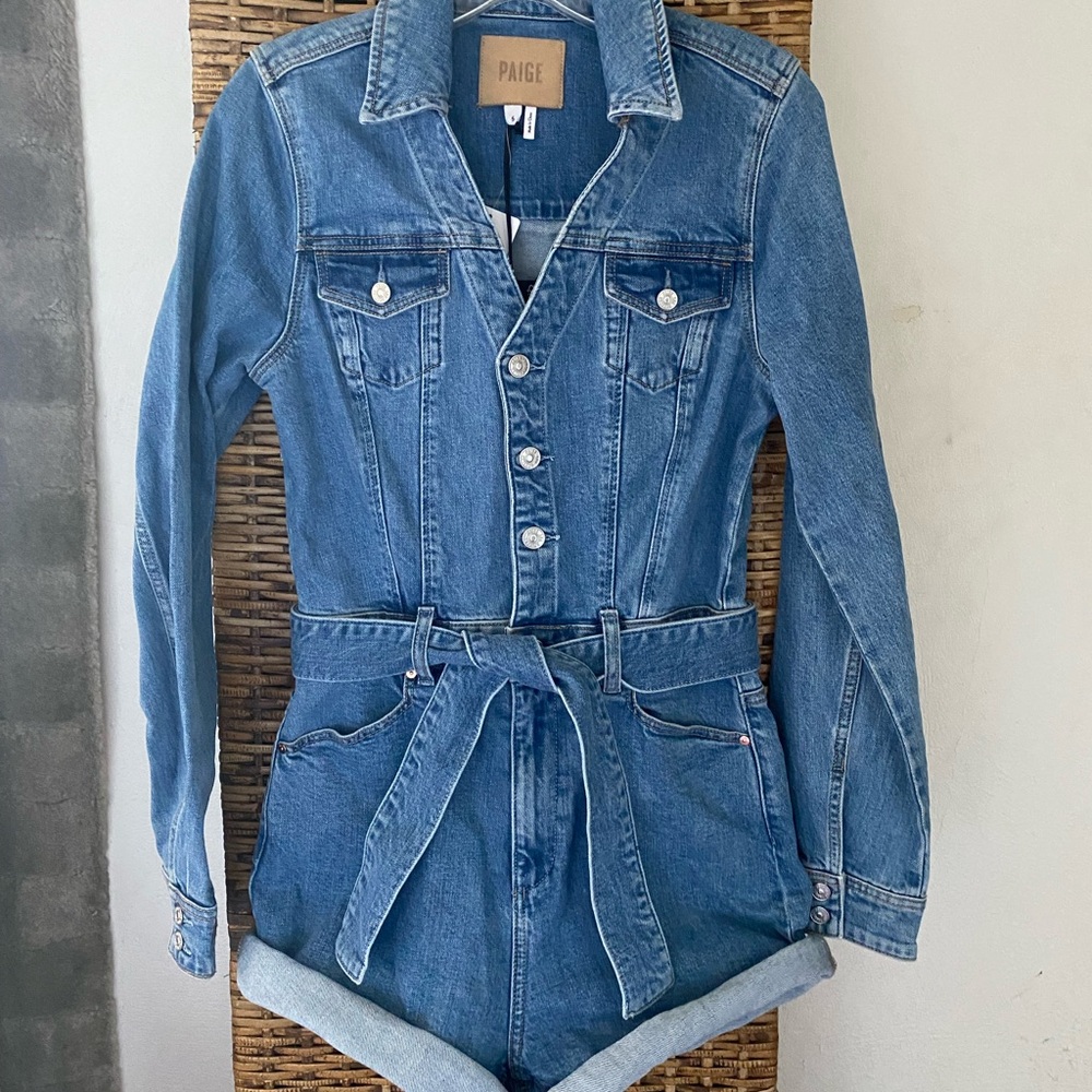PAIGE Long Sleeve Short Jumpsuit. NWT